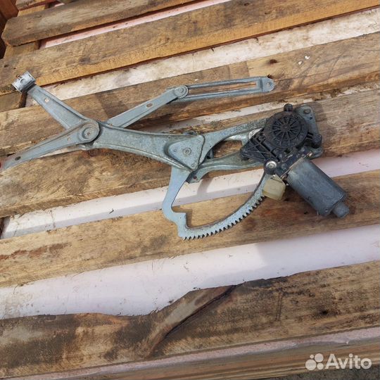 На мерседес w210