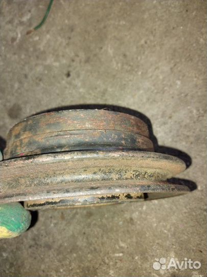 Шкив компрессора кондиционера Toyota Surf VZN130