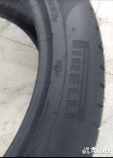 Pirelli Scorpion Winter 2 275/45 R21 110V