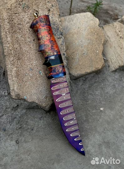 Нож из дамасской стали
