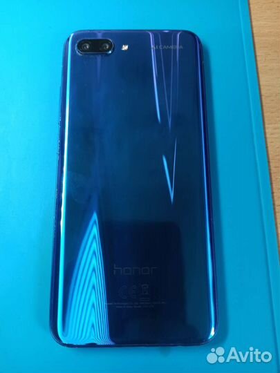 Телефон Honor 10 4/128Gb