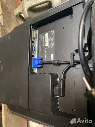 Монитор Sony SDM-HX75