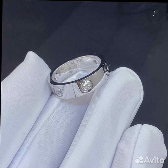 Кольцо Cartier Love, белое золото 585 пробы 0,31ct