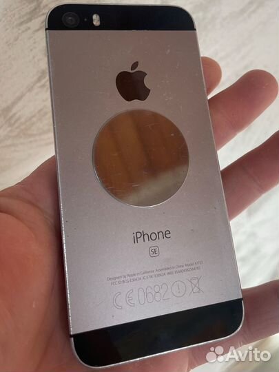 iPhone SE, 32 ГБ