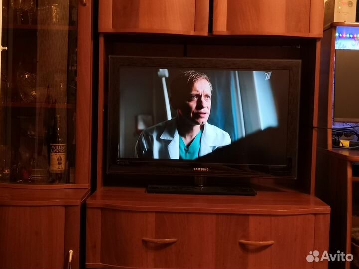 Телевизор samsung