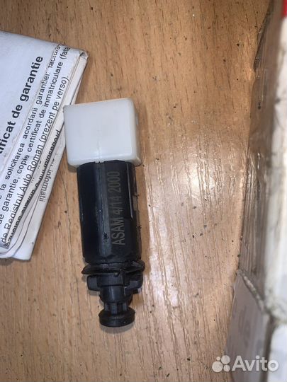 7700414988 Renault датчик включения стопсигнала