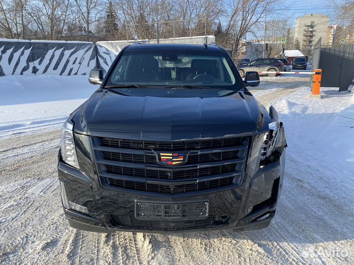 Cadillac Escalade 6.2 AT, 2018, битый, 65 000 км