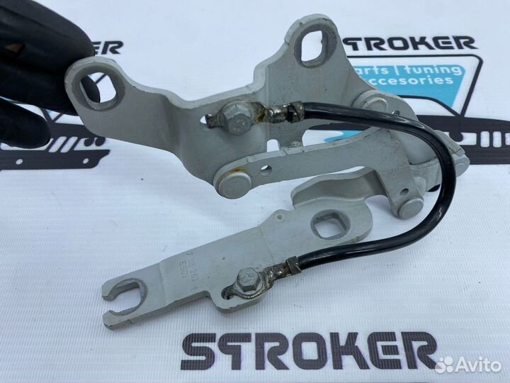 Петля капота левая Bmw 3-Series E93 N54B30 2009