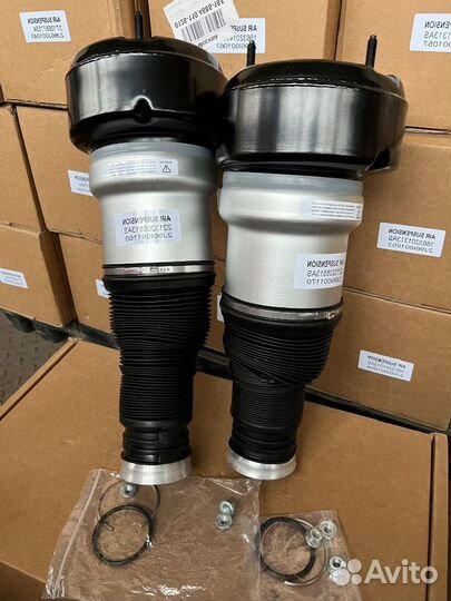 Пневмобаллон Mercedes W221 задний новый