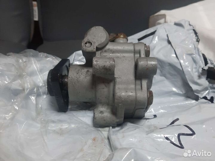Насос гур volkswagen touareg 3.2