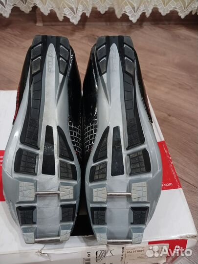 Лыжные ботинки классические