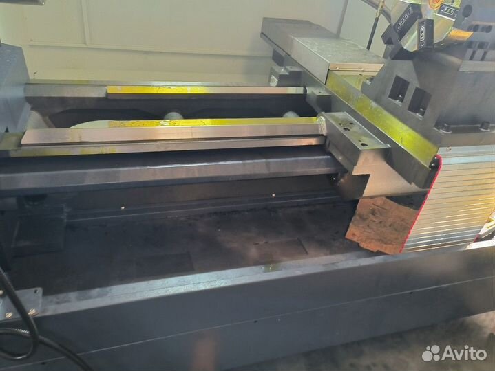 Горизонтальный токарный станок с чпу CK6180х4000