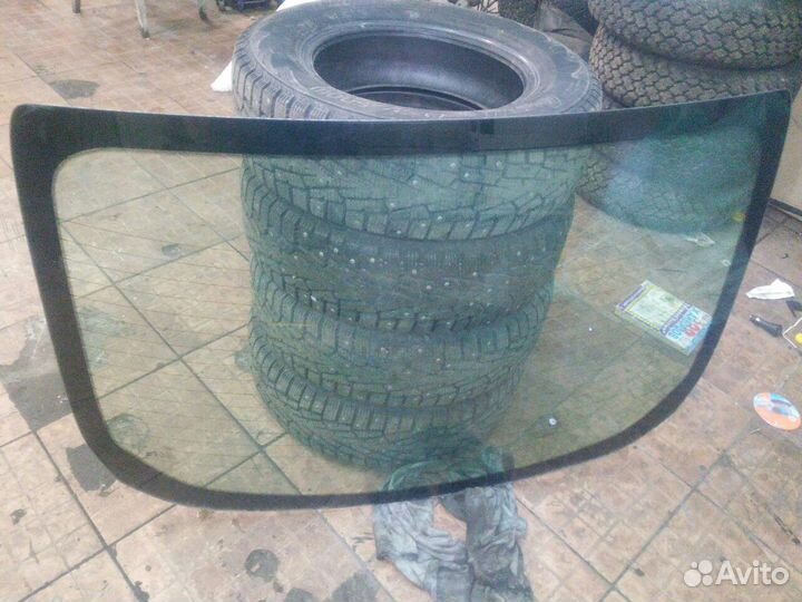 Стекло заднее Форд Фокус 3 седан