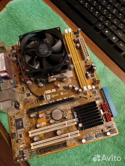 Материнская плата с процессором