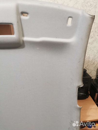 Обшивка потолка Volkswagen Polo