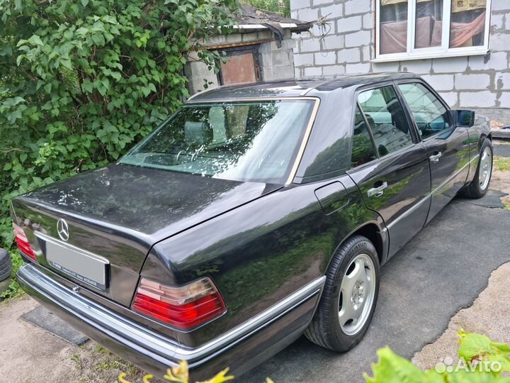 Mercedes-Benz W124 2.2 AT, 1987, 270 000 км