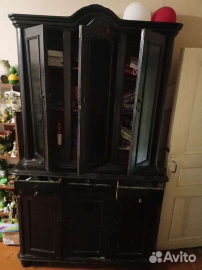 Старинный буфет