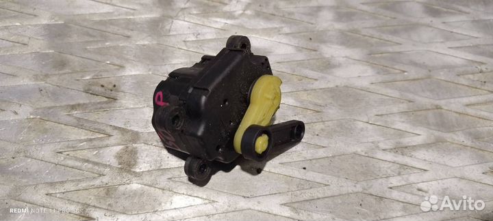 Моторчик заслонки печки Saab 9-3 2 YS3F 2006