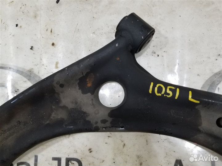 Рычаг передний левый Honda Fit