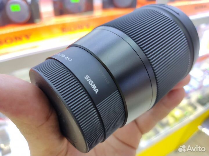 Sigma 16mm f/1.4 DC DN Sony E витрина S№52988125