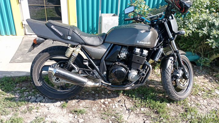 Кавасаки ZRX 400