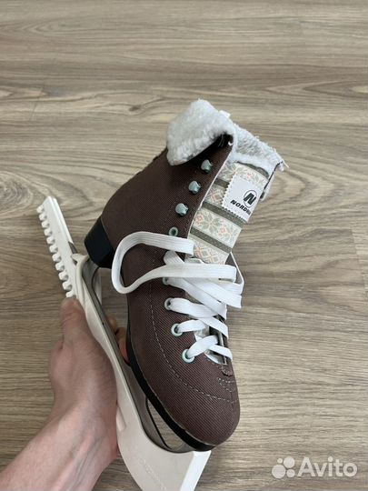 Коньки фигурные