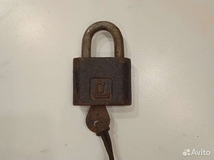 Замок с гербом Костромы