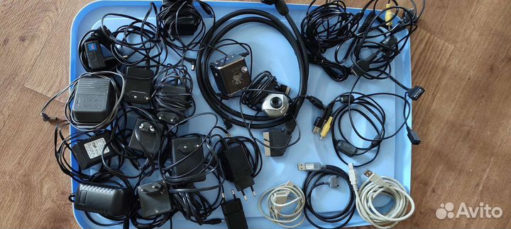 Адаптеры, кабель для компьютера, шнуры