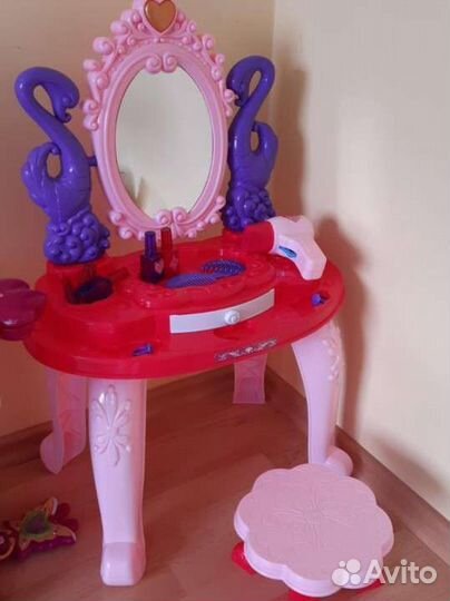 Туалетный столик для девочек