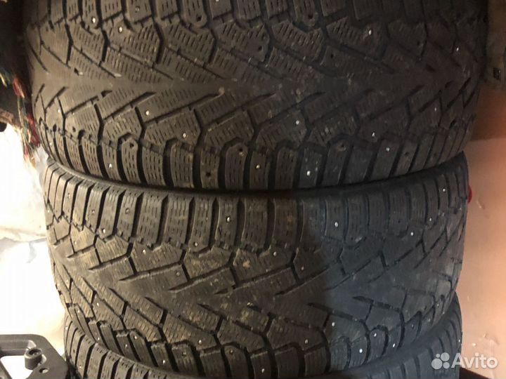 Pirelli Ice Zero 265/45 R20