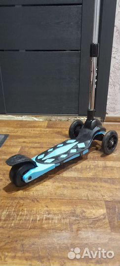 Самокат 3х колесный