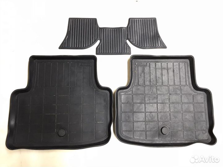 Задние коврики,перемычка Octavia A7