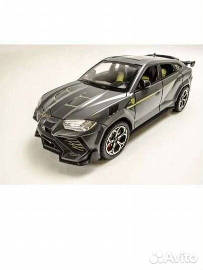 Металлическая машина Lamborghini Urus с дымом 1:24