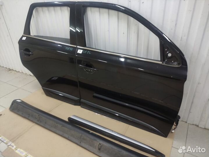 Дверь передняя правая Mitsubishi Outlander III GF