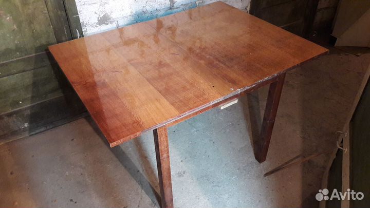 Советский полированный обеденный стол