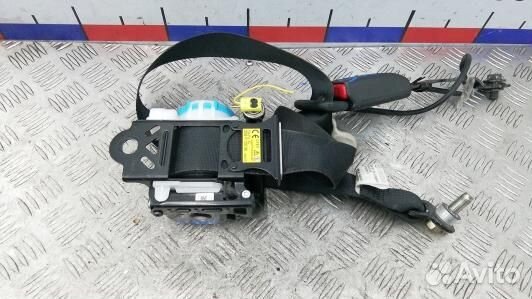 Ремень безопасности с пиропатроном сиденья передне