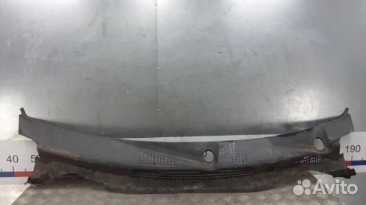 Накладка декоративная (жабо, дождевик) dodge calib