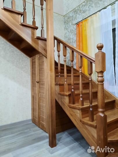 Лестница на второй этаж