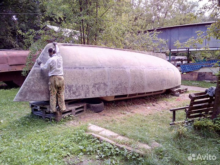 Лодка-гулянка в процессе реконструкции