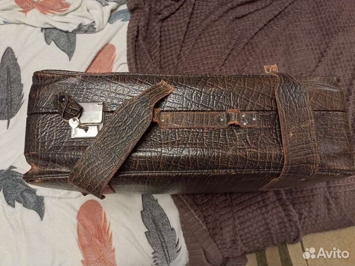 Чемодан СССР натуральная кожа