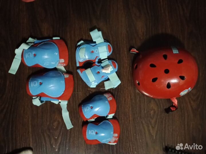 Шлем и защита для роликов и коньков