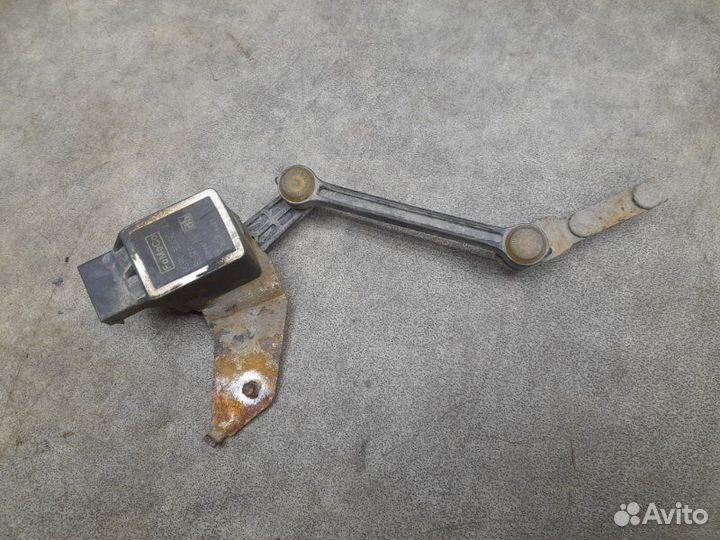 Датчик регулировки дорожного просвета Volvo S80 2