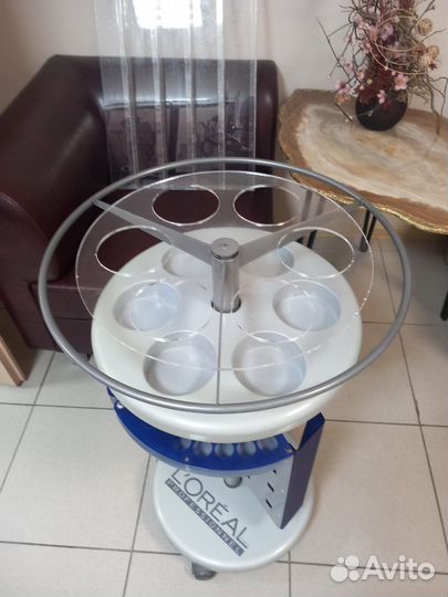 Стойка для шампуней и красок