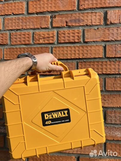 Лазерный уровень DeWalt 4D нивелир 16 линий