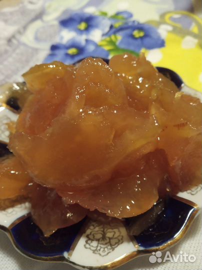 Яйцо куриное.Варенье,джем.Травы к чаю