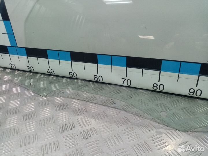 Б/У Стекло двери передней левой E87