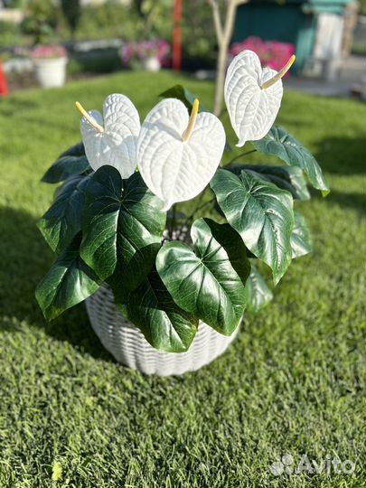 Искусственные цветы для интерьера