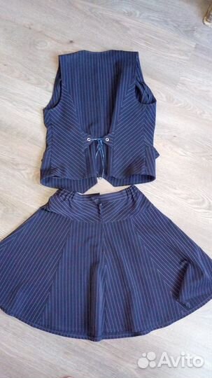 Форма темно-синяя в полоску