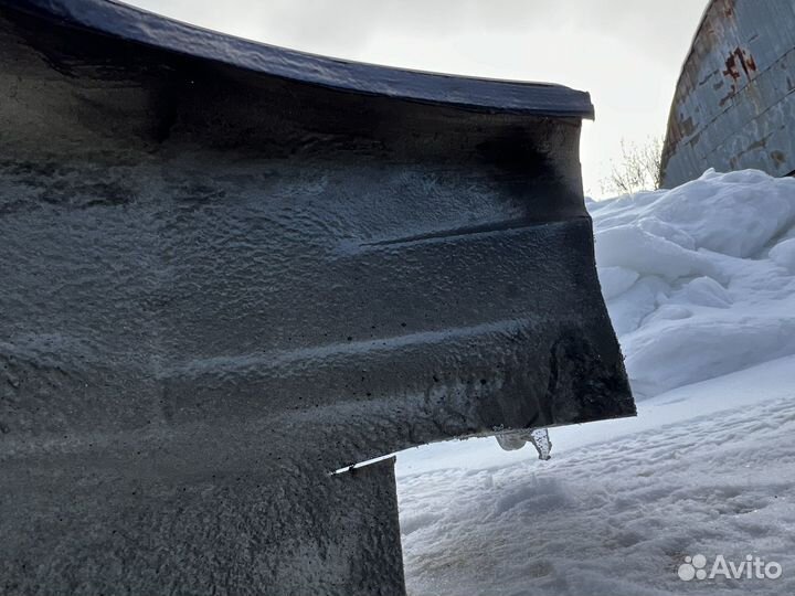 Заднее крыло BMW E38