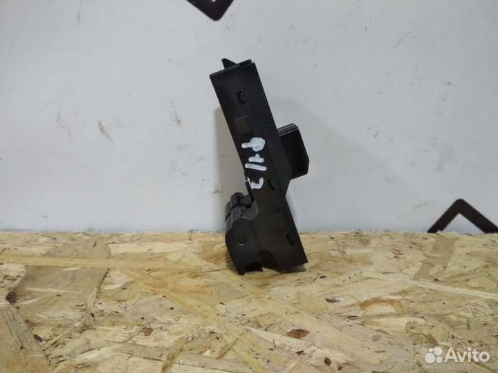 Блок управления стеклоподъемниками передний правый